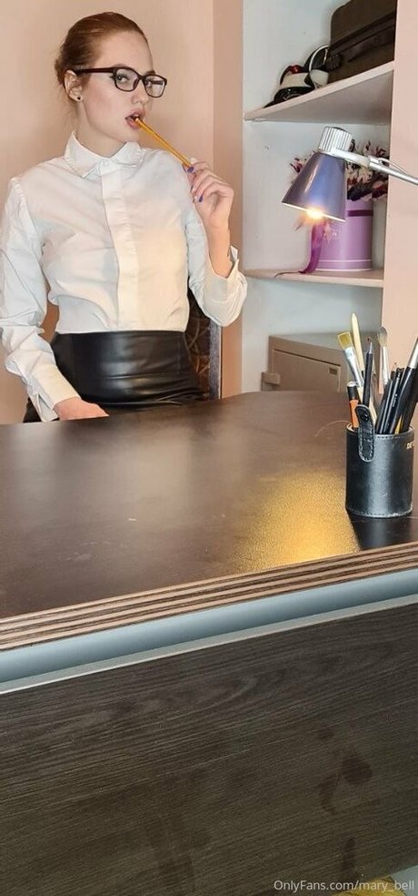 Mary Bell star pornographique collection