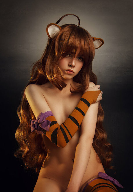 Yuumi SG modèle érotique photo