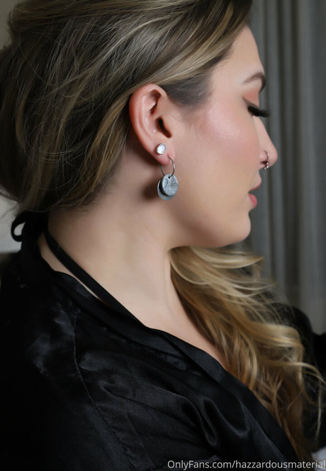 hazzardousmaterial actrice hd image