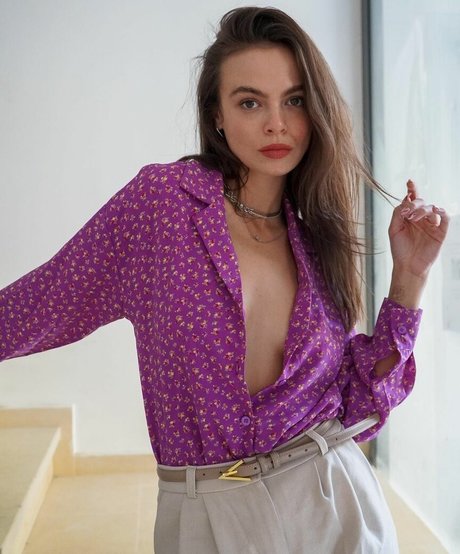 Agam Marmour belle star du porno galerie