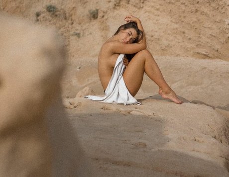 Alina Barmak modèle sympa collection