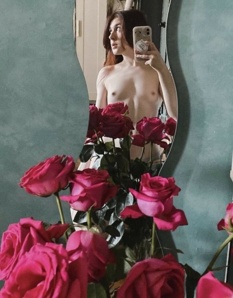 PutinLoxEbany modèle magnifique photo