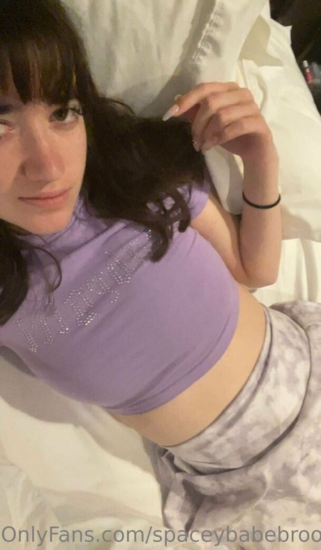 spaceybabebrooke star du porno nue archive