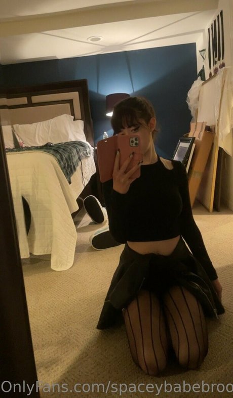 spaceybabebrooke Fotoaufnahmen