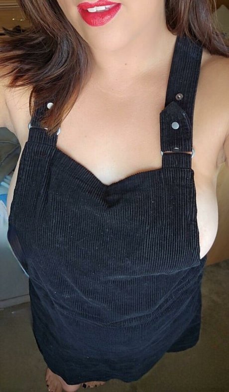 Funmumelf87 modèle nu photos