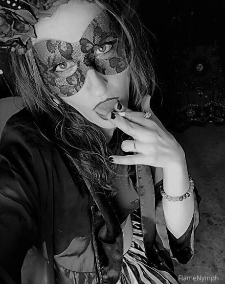 flamenymph modèle chaud galeries