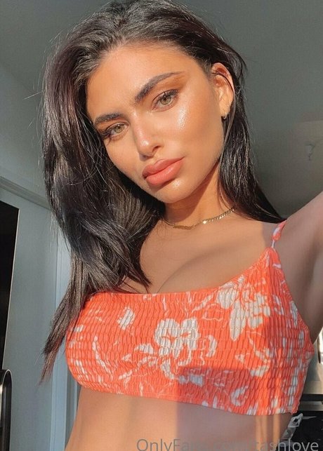 tashlove star érotique img