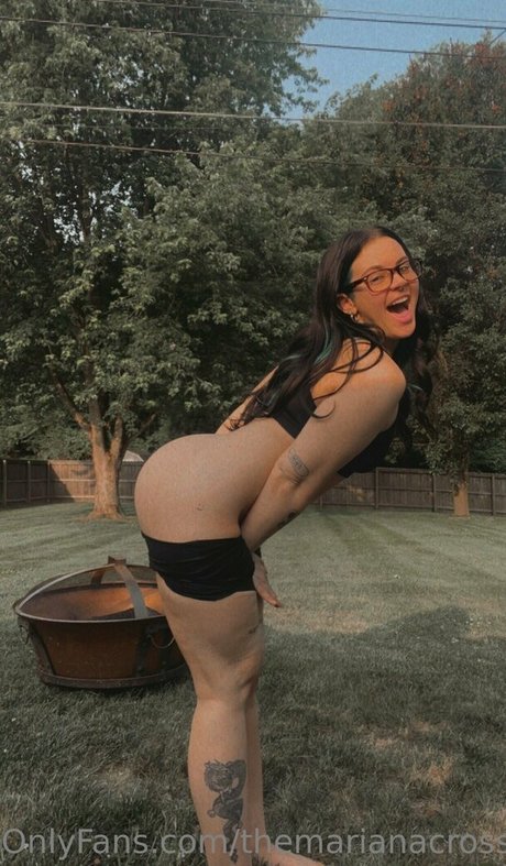 themarianacross étoile nue galerie