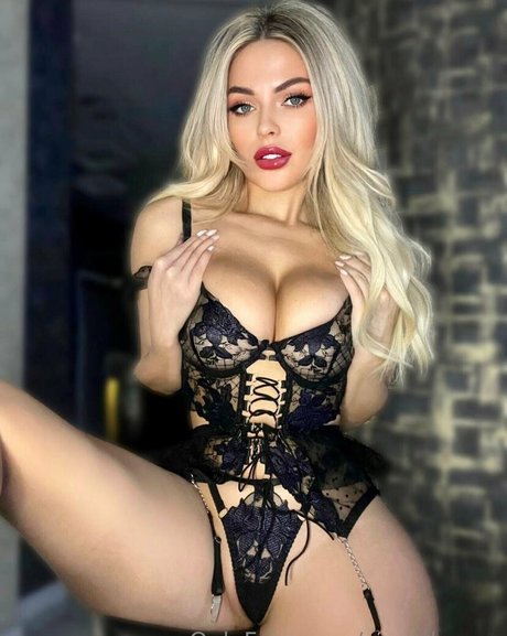 sissy uniquementfans chaud nu images