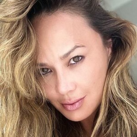 Moon Bloodgood star du porno adulte archive