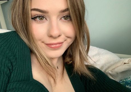 Aveykitty actrice xxx des photos