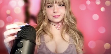 Aveykitty star du porno exclusive image