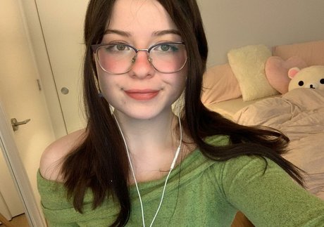 Aveykitty belle star du porno photo