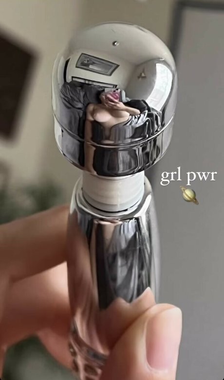 Ivianna Aria modèle hd images