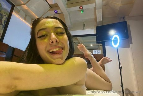 Angelitaauwu jolie étoile galerie