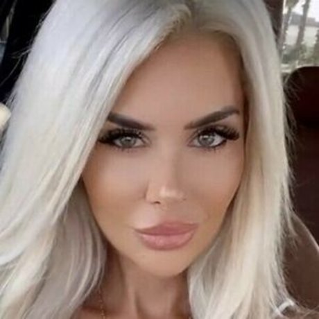 fitbossbabe art modèle galeries