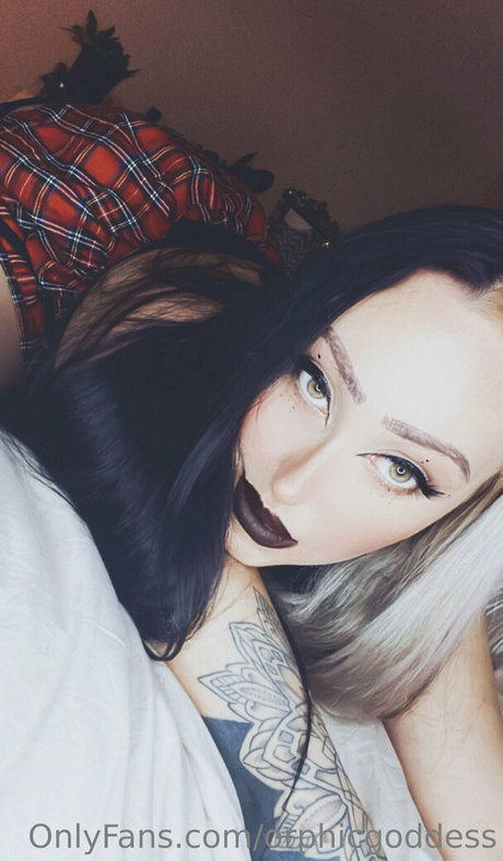 orphicgoddess actrice de grande qualité galeries