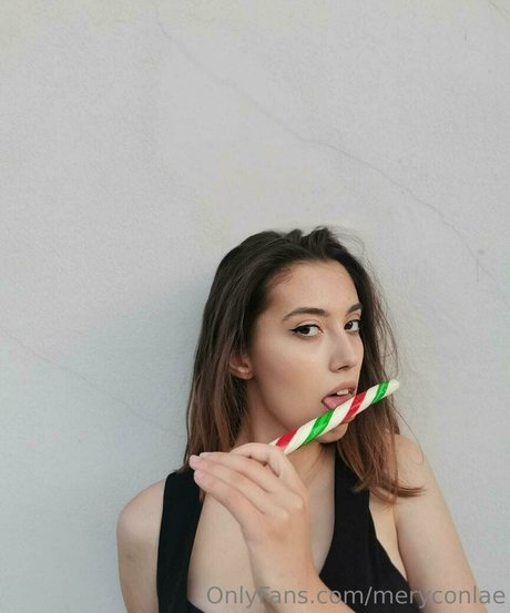 meryconlae modèle parfait des photos