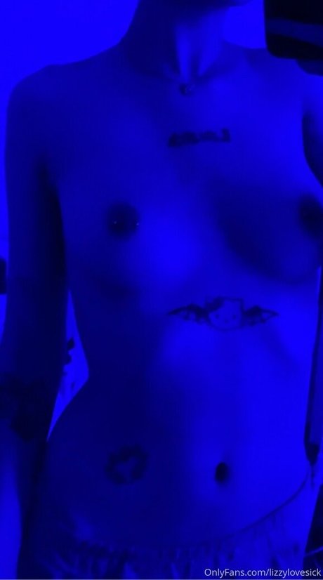 aisselles poilues onlyfans haut por img