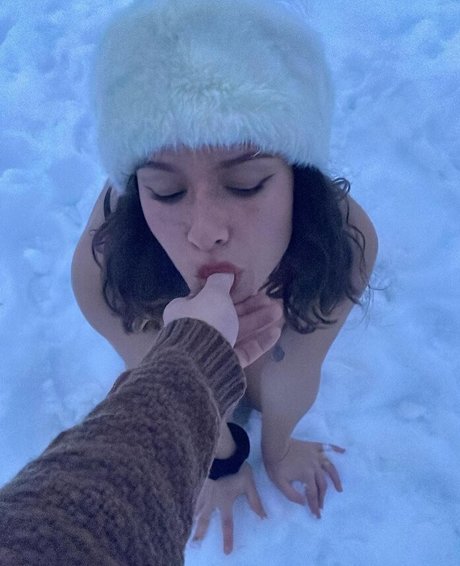 ivana ily modèle galeries