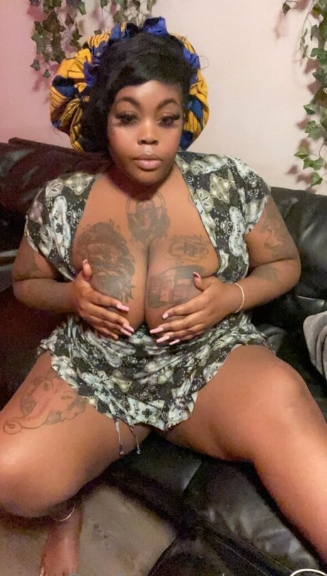 screwraq modèle sexy image