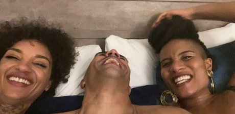 iitsleahtho modèle gratuit image