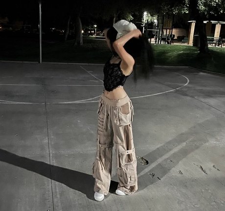 basedlilv actrice sexy archive