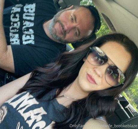 hotwife brookeblaze star du porno gratuit archive