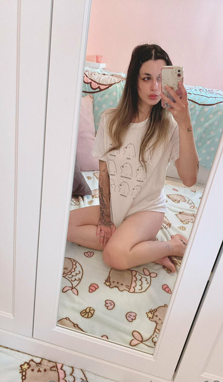 meewc18 sexe star image