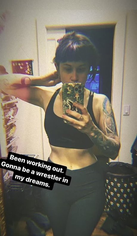 Holly Conrad star du porno chaud archive