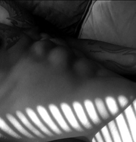 kingnate___ star érotique des photos