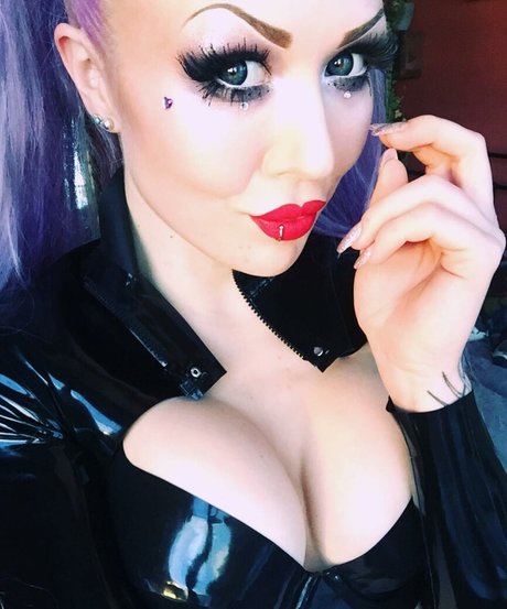 My Little Vronie actrice adulte image