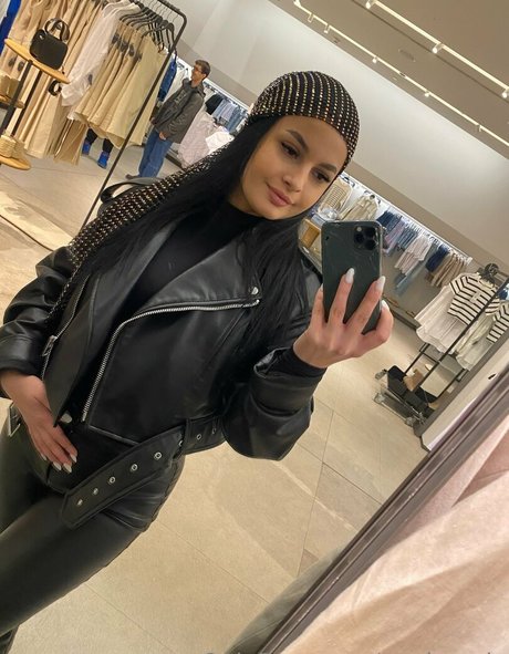 paola only star du porno parfaite photos