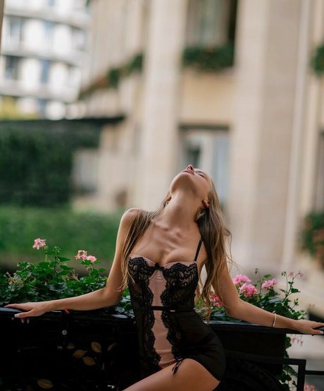 Victoria Tisshko star du porno gratuit photo