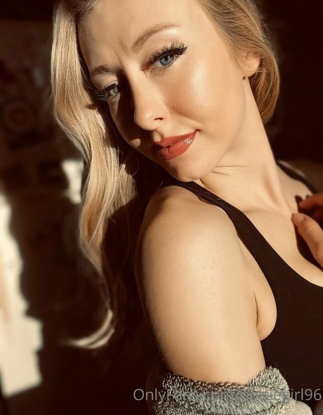 nattiegirl96 star du porno exclusive galerie