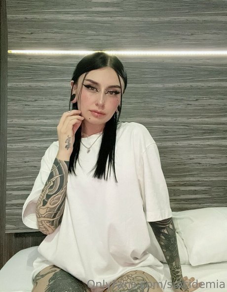 badkittymia actrice hd des photos