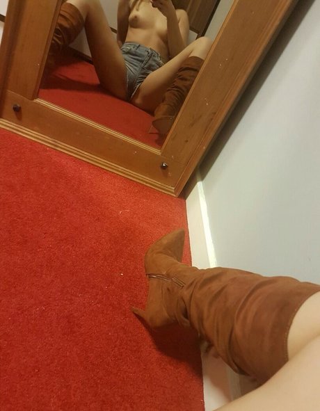 fellation publique onlyfans gratuit parfait image