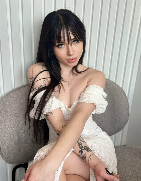 selena girl actrice pornographique des photos