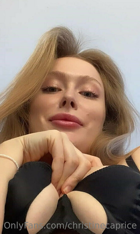 christinecaprice modèle xxx photos