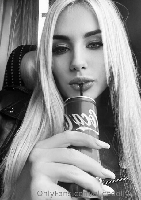 alicedollyua meilleur modèle photo