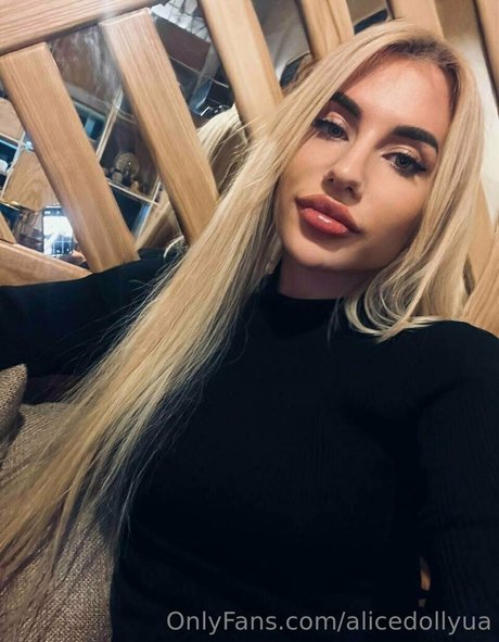 alicedollyua modèle de haute qualité archive