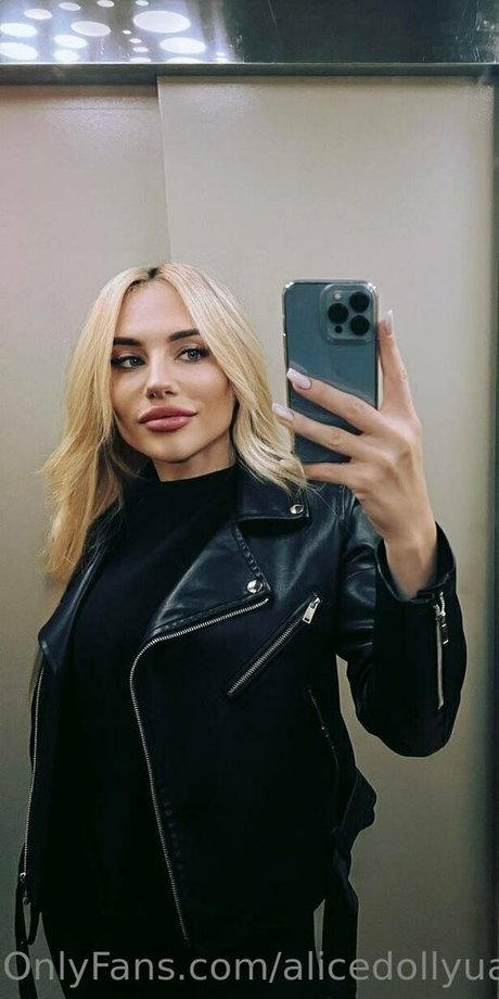 alicedollyua star du porno nue galeries