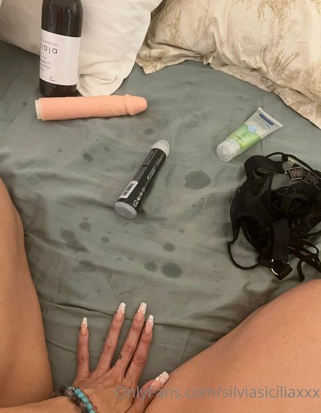 silviasiciliaxxx art modèle photos