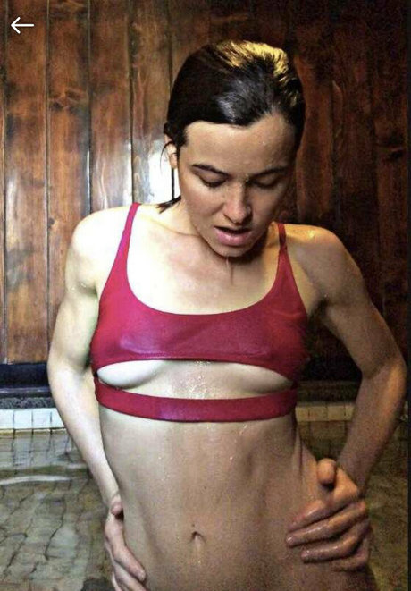 naomiwildman3 star du porno adulte archive