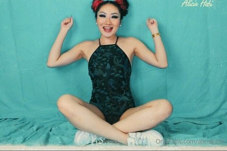 aliciahebi star du porno chaude images