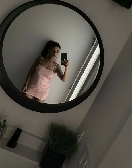 Skinnyroti modèle gratuit galerie