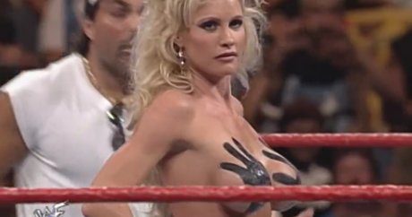 Rena Lesnar modèle artistique img