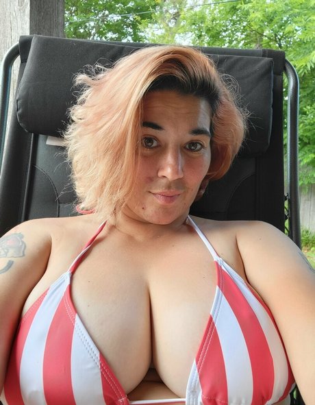 gros seins asiatiques onlyfans nus chauds photos