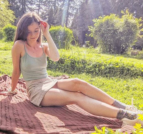 A Bit Rebecca actrice chaude image