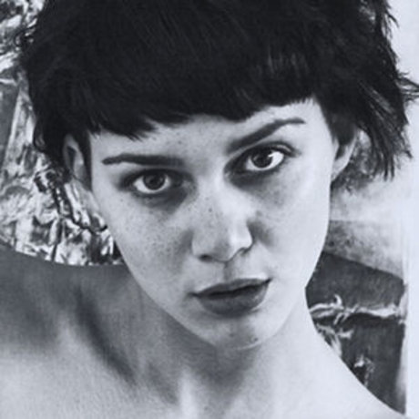 Emma Appleton actrice nue photo